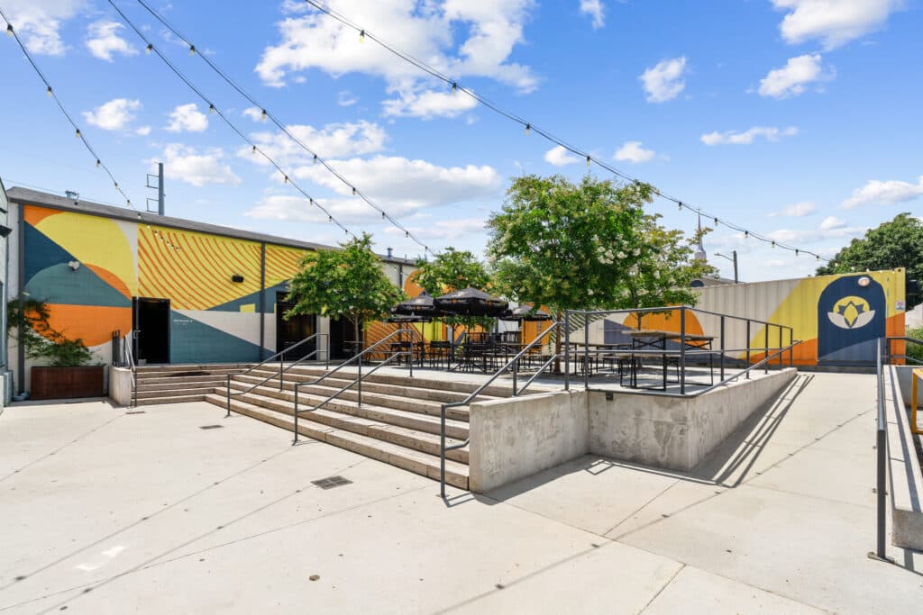 Westside Motor Lounge